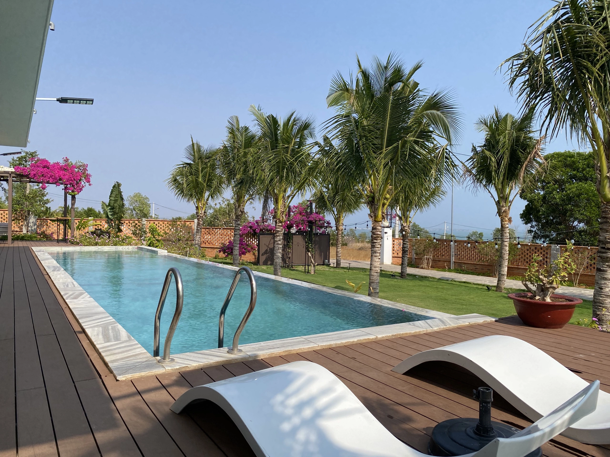 Villa Mũi Né MN04 – 5 phòng ngủ, 7 giường + Hồ bơi riêng