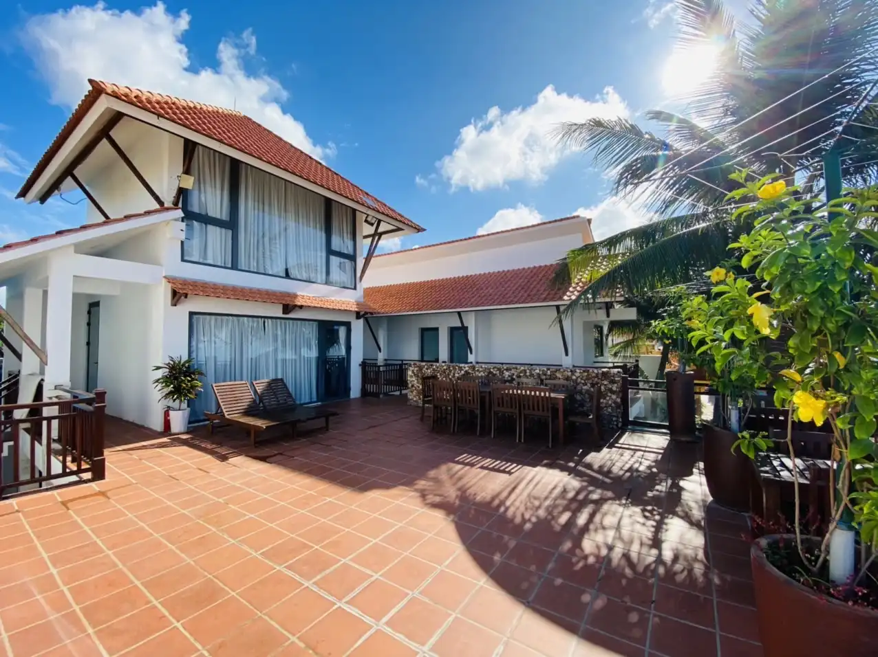 Villa Mũi Né MN08 | 17 phòng ngủ + Hồ bơi riêng