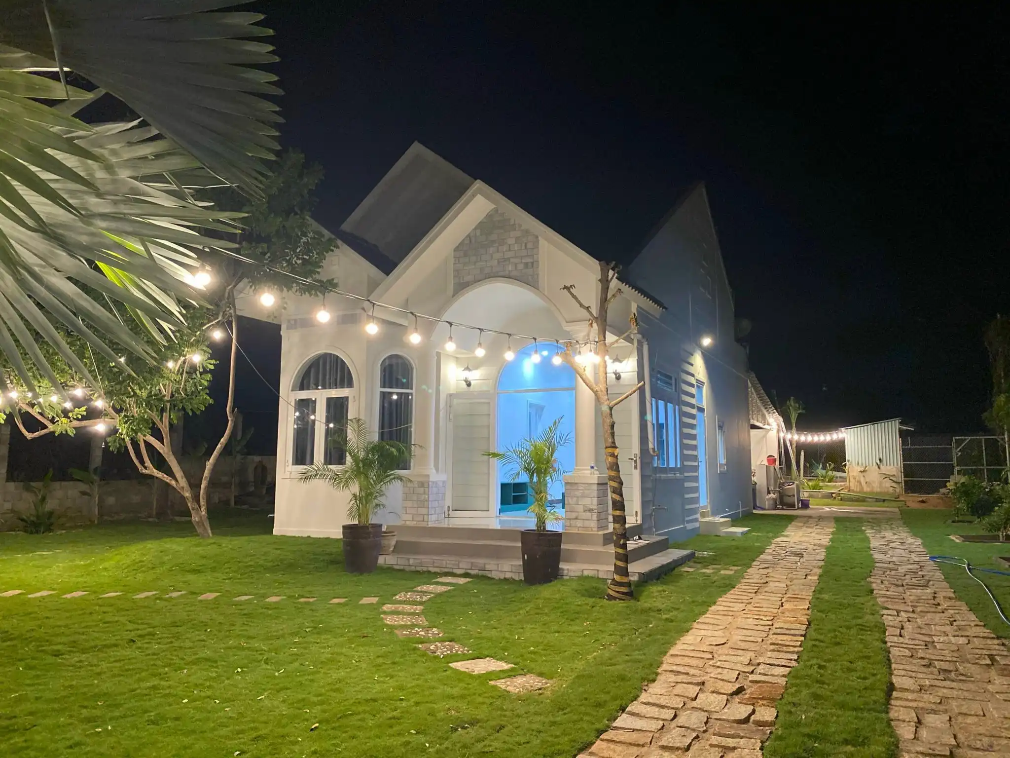 Villa Mũi Né MN10 – 2 phòng ngủ + sân vườn