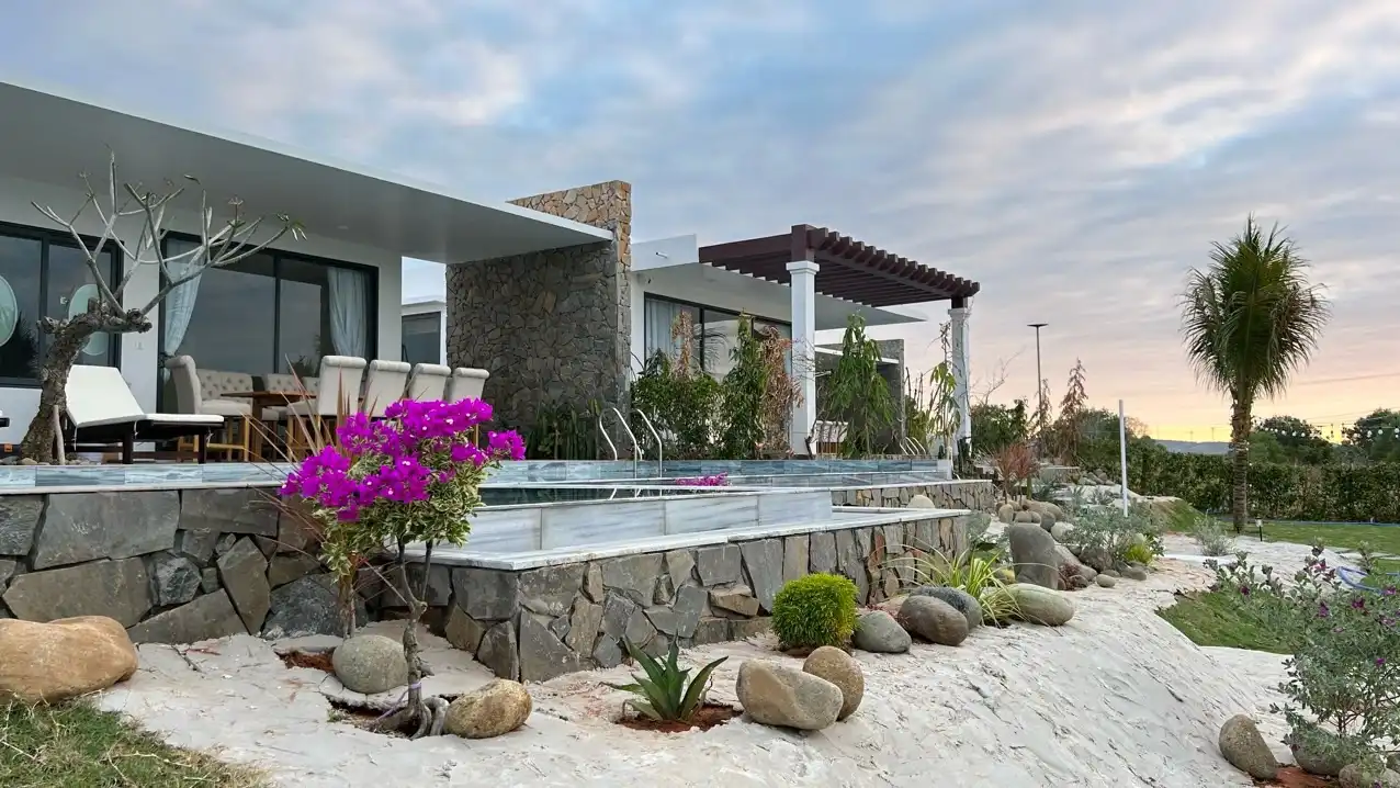 Villa Mũi Né MN21 – Biệt thự 5 phòng ngủ, 9 giường, có hồ bơi riêng