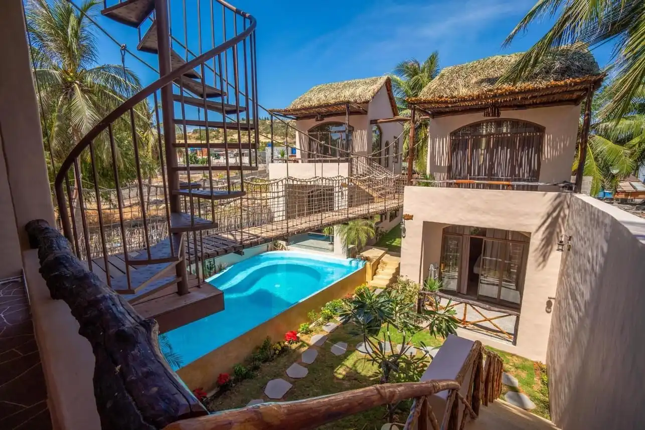 Villa Mũi Né MN22 – Biệt thự 8 phòng ngủ có hồ bơi và ăn sáng