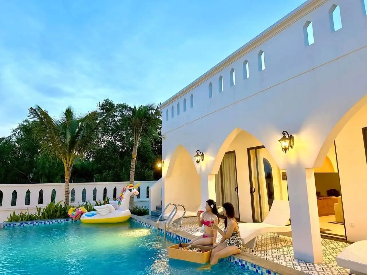 Villa Mũi Né MN25 – Biệt thự 5 phòng ngủ có hồ bơi riêng, rộng rãi cho nhóm đông