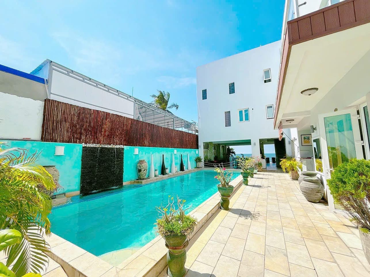Villa Mũi Né MN03 - 10 phòng ngủ + Hồ Bơi riêng